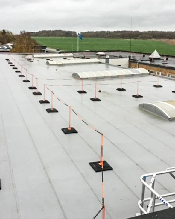 D-mark på taget af Berry SuperFos