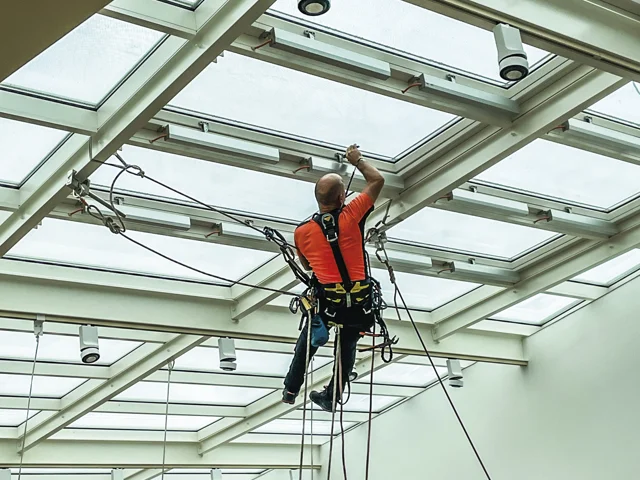 Rope access til tag