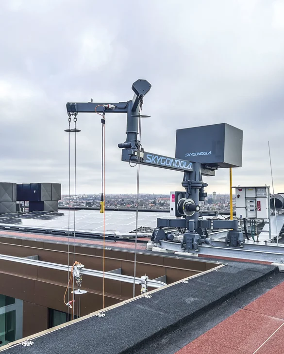 Let tagmaskine på taget af Kay Fisker Plads